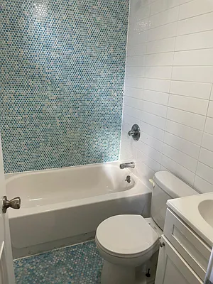 Rented by Brooklyn High Rise LLC | media 8