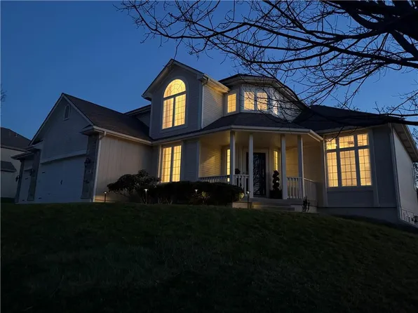 1519 Haystack Rd, Raymore, MO 64083