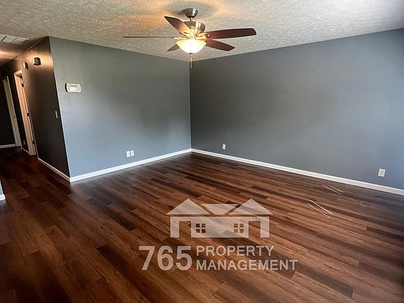 4th image of 1018 Hornbeam Cir W