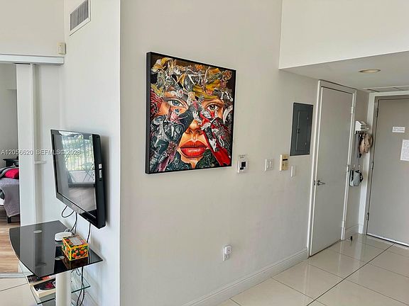 5th image of 1750 N Bayshore Dr #5614