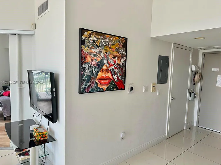1750 N Bayshore Dr #5614 — Photo 5