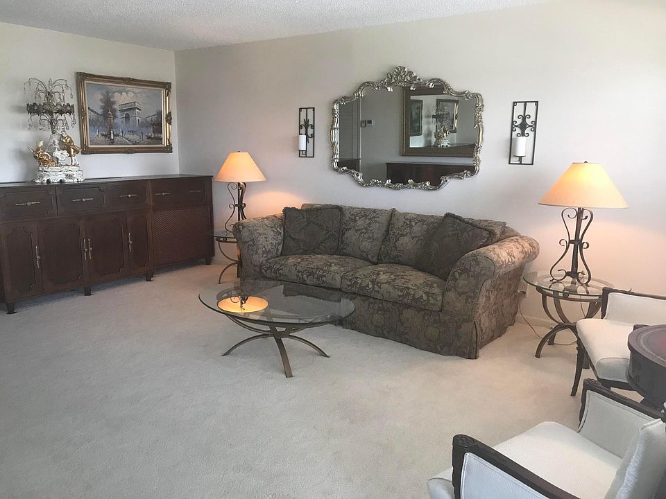 1st image of 310 Wellington A