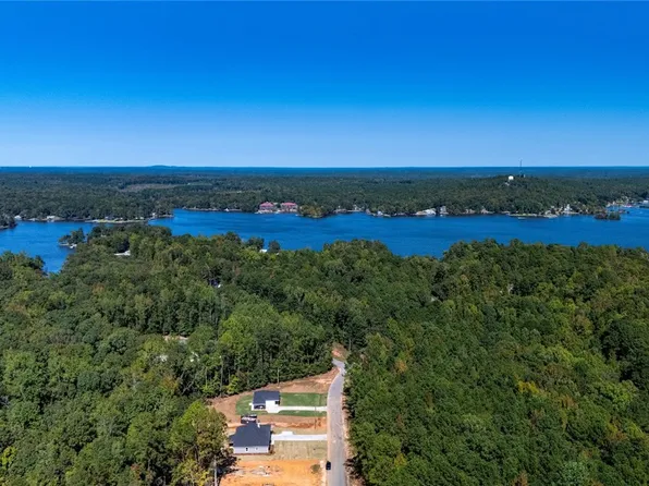 2 Lee Road 353, Valley, AL 36854