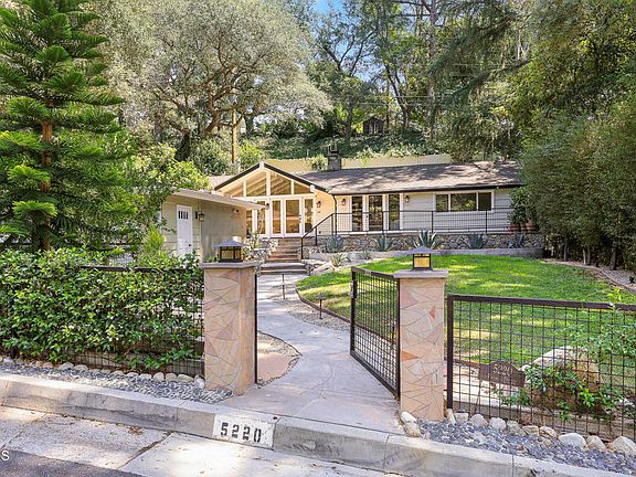 3rd image of 5220 Palm Dr