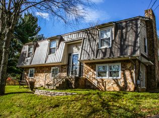 365 Mulberry Dr, Christiansburg, VA