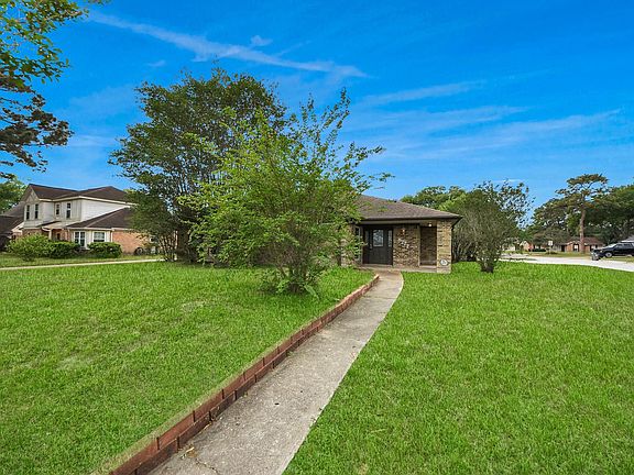 3rd image of 8227 Ivan Reid Dr
