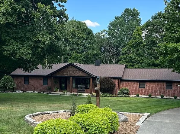 340 Vanessa Dr, West Alexandria, OH 45381