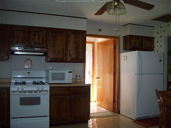4th image of 705 Hopkins Ave