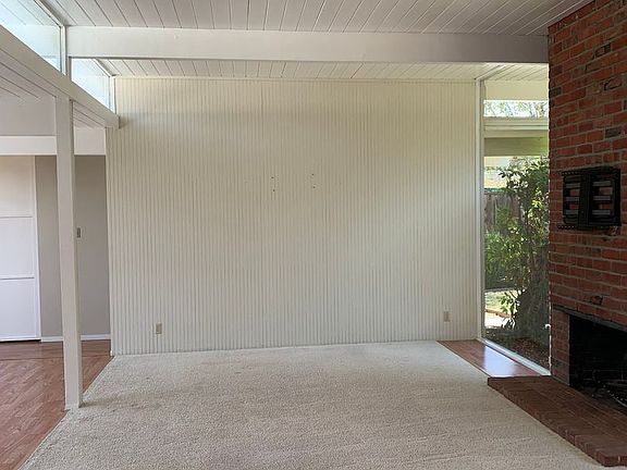 2nd image of 838 Trenton Dr
