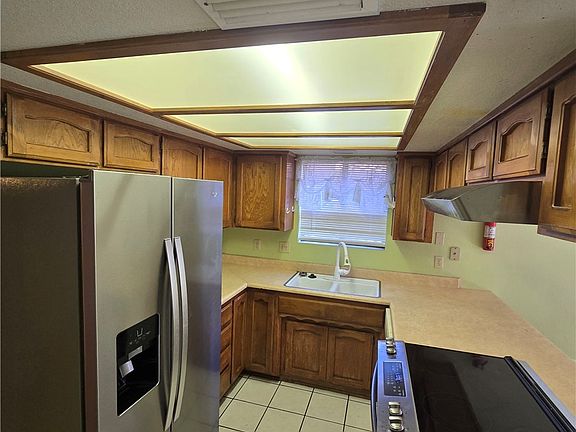 2nd image of 1817 Motor Avenue