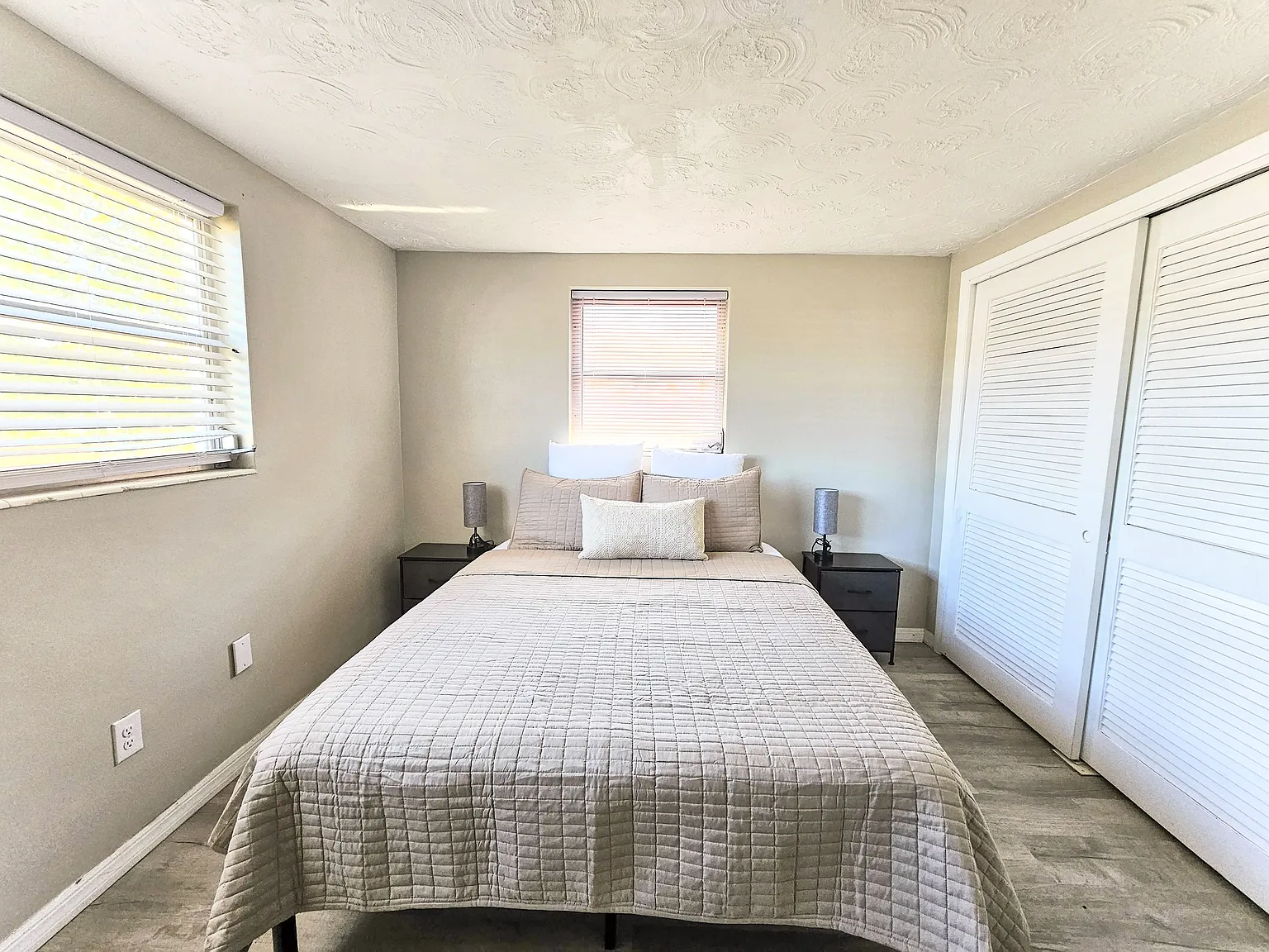 4 bed, 2.0 bath, 1100 sqft, $862 — Photo 4