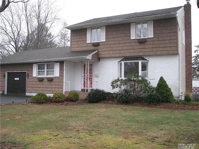 1st image of 16 Alexander Dr