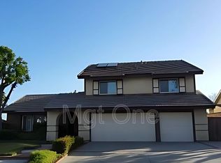 1563 Marshall Ln, Corona, CA 92879