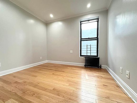 4th image of 573 W 159th St APT 16
