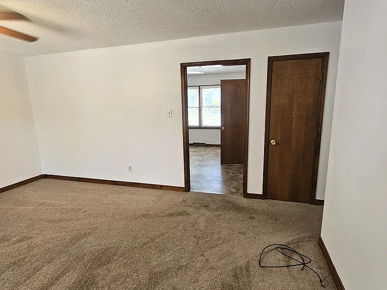 7090 Bruce Academy Ct — Photo 3