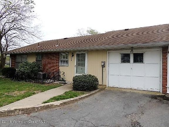 2nd image of 323B Coventry Ct