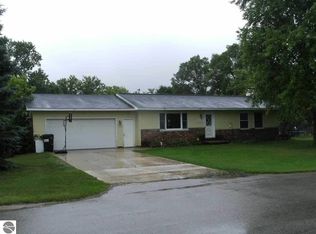 201 W Calhoun St, Mancelona, MI 49659