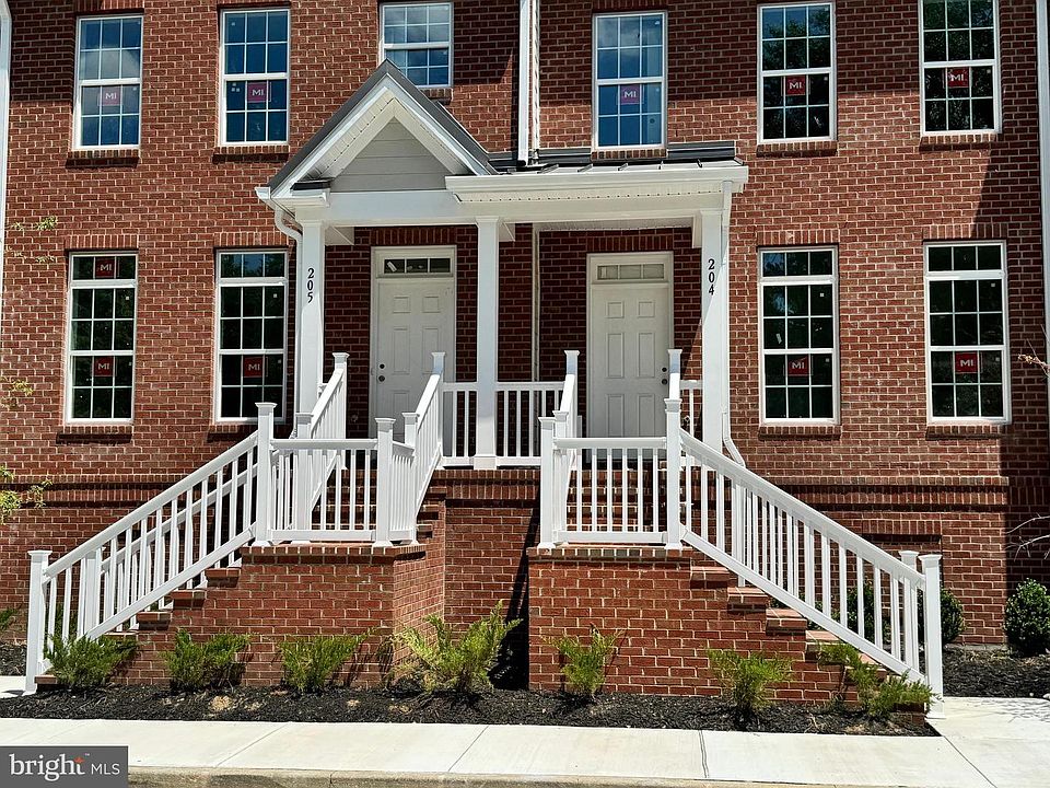 1st image of 300 Dixon St Unit 204