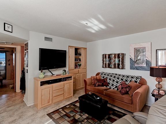 2nd image of 1806 Swanson Ave APT 225