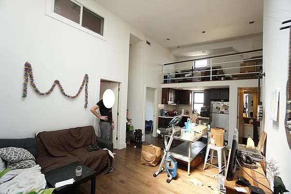 Rented by Rennit Inc. | media 25