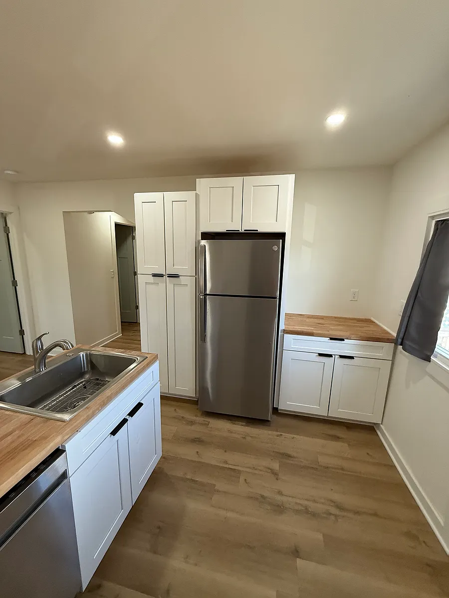 Building Photo - 430 Pearl Ave #2