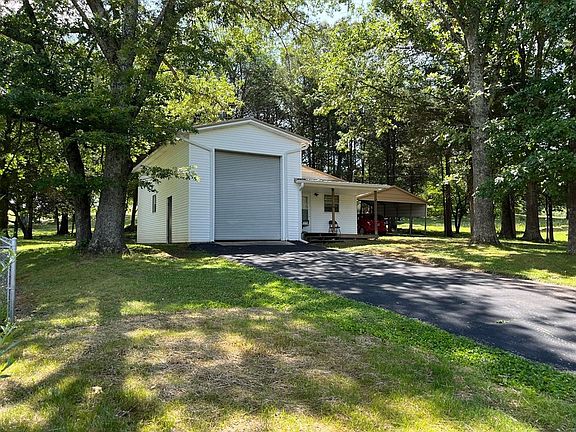 3rd image of 6 Hicks Rd Lot 6