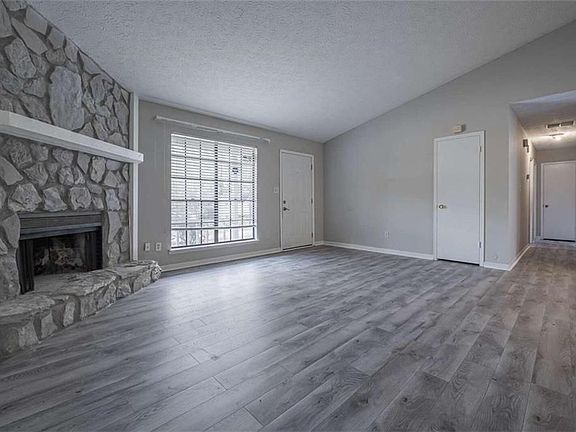 5th image of 7613 Park Ln