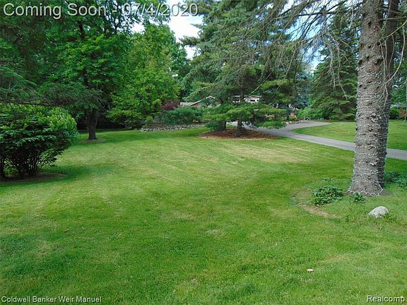 4th image of 6448 Tutbury Ln
