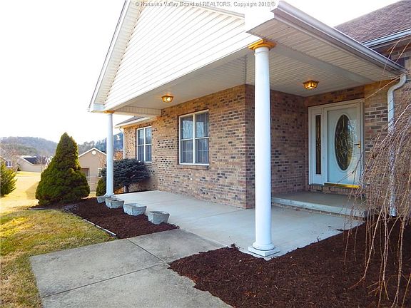 4th image of 1700 Thistlewood Cir