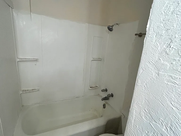 735 W 400 N #1 — Photo 7