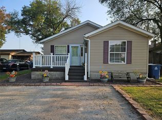 201 Clara St, Swansea, IL 62226