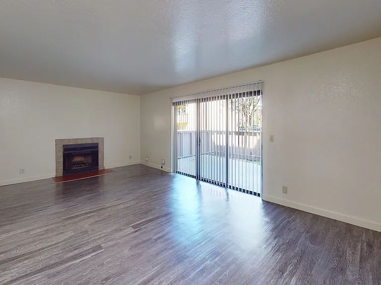 Pointe at Harden Ranch — Photo 43