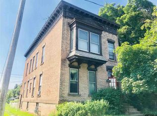 535 6th Ave, Troy, NY 12182