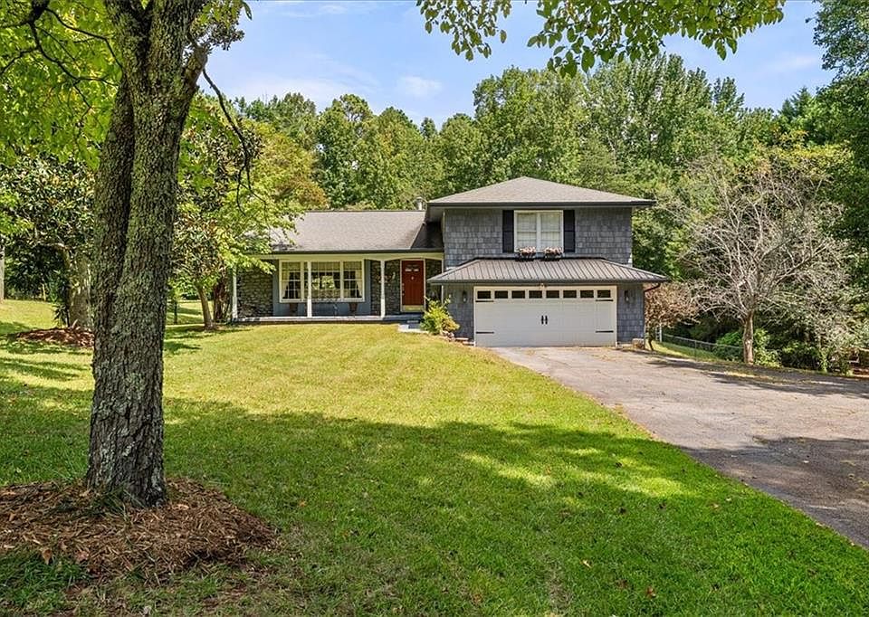 1st image of 1033 Davenport Cir