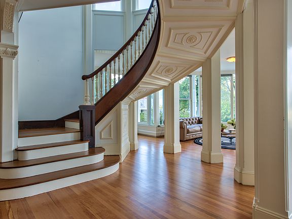 4th image of 15 Park Ave