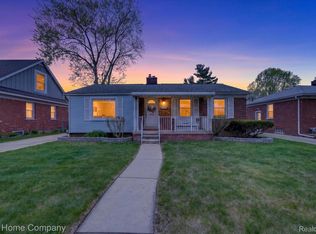 9919 Brookfield St, Livonia, MI 48150