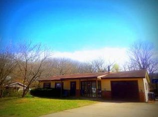 5512 Elvira Dr, High Ridge, MO 63049