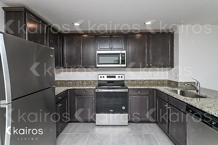 8512 Indian Laurel Ln — Photo 2