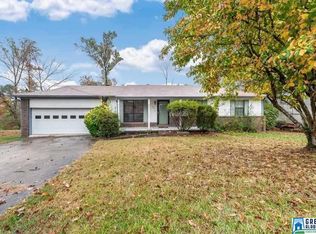 230 12th Ave SE, Graysville, AL 35073