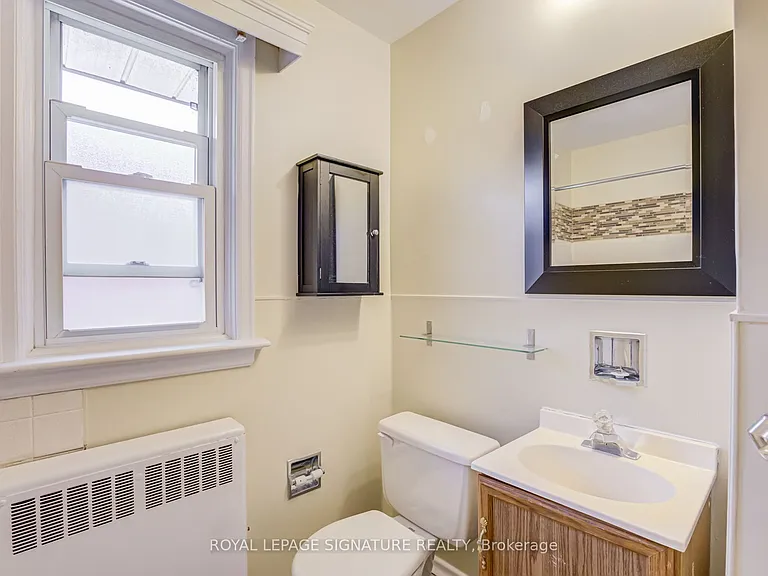 855 Simcoe St N #3 — Photo 28