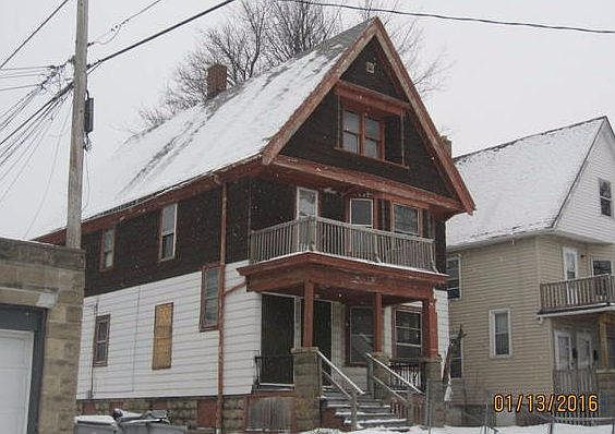 1st image of 415 E Auer Ave