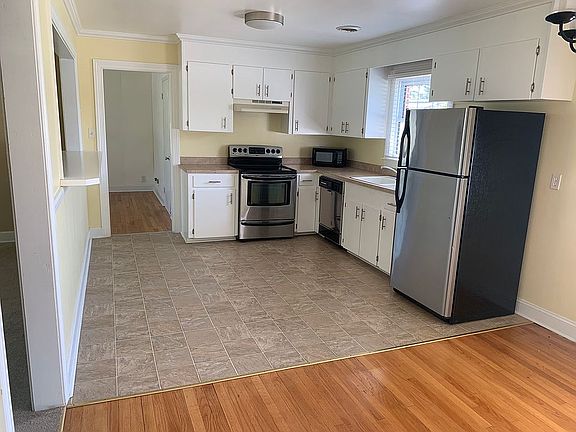 3rd image of 1519 Wilkins Dr