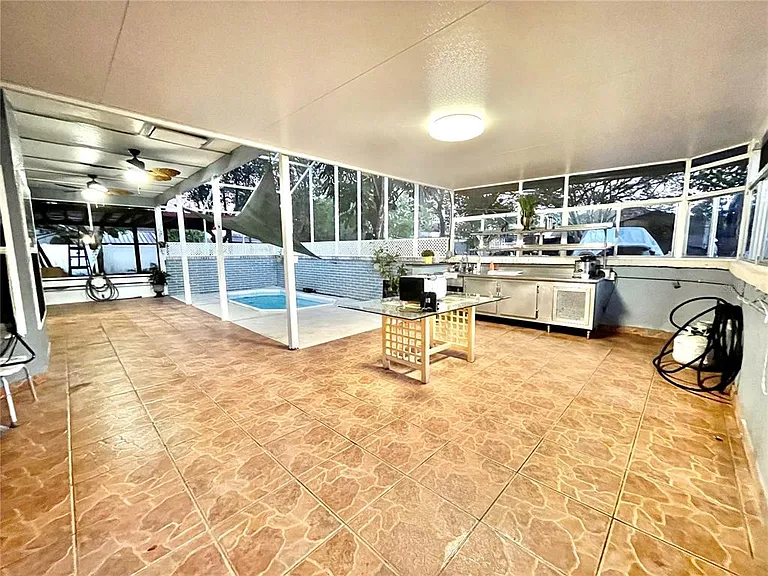 2314 Kings Crest Rd — Photo 14