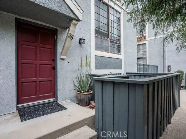 18100 Burbank Blvd Unit 26, Tarzana, CA 91356