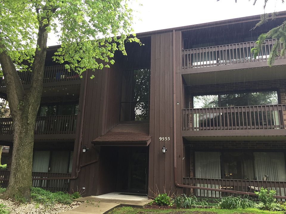 1st image of 9555 Southwest Hwy APT 2E
