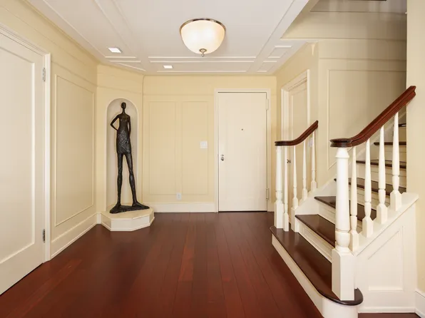 870 5th Avenue image 6 of 13