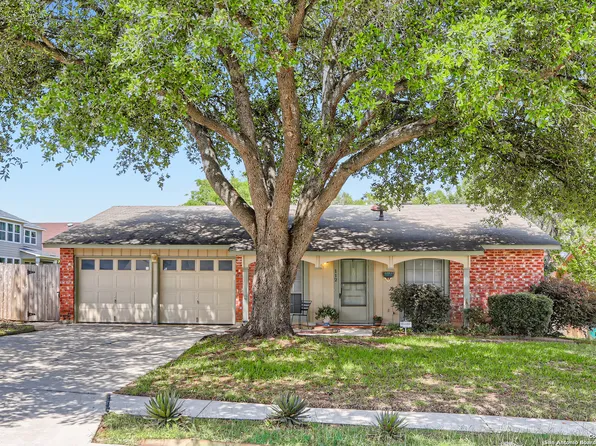 112 LOGSWOOD, Universal City, TX 78148
