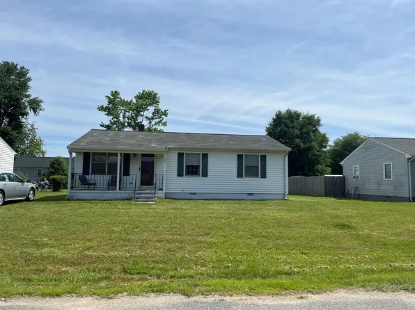 155 Rouzie Dr, Tappahannock, VA 22560