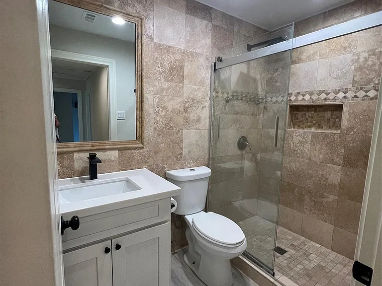 2714 Echo St — Photo 24