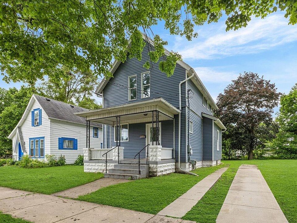 1st image of 204 Orange St
